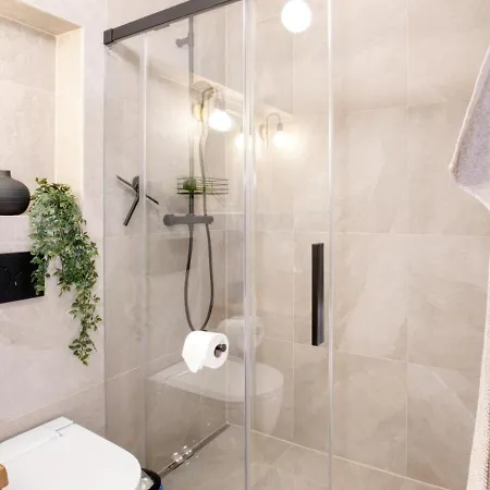 Strumpfburg By Alpenglueck * Kramsach